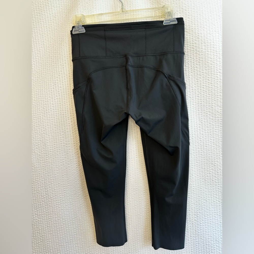 Lululemon Fast & Free Charcoal Gray Crop Leggings Size: 6 - Picture 2 of 6